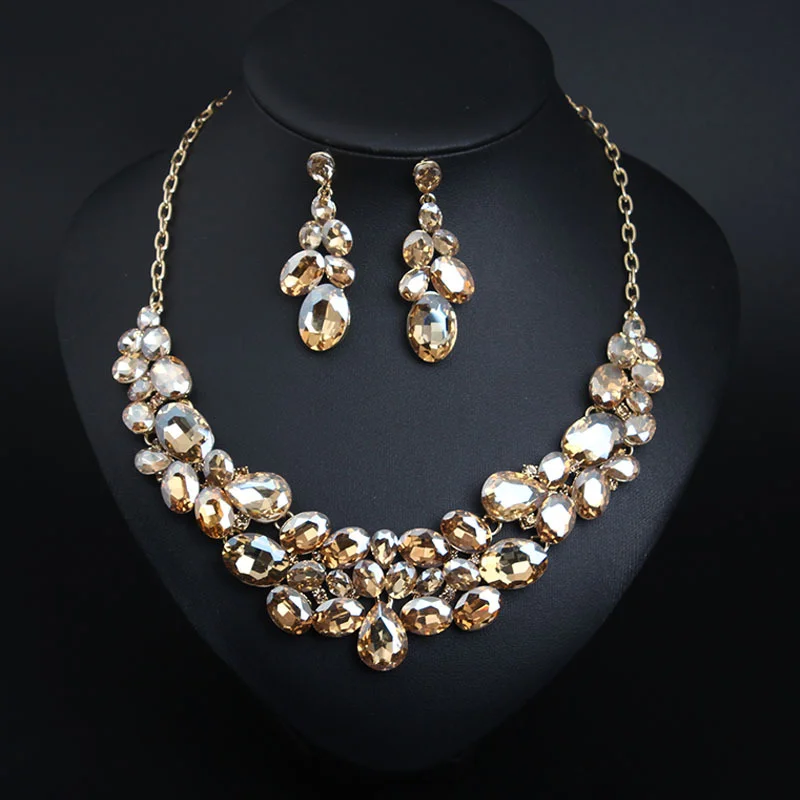

Luxury-Style 5-color Ultra-Shimmering Versatile Crystal Gemstone Necklace-Earrings Set for Formal Wear and Banquet Accessories