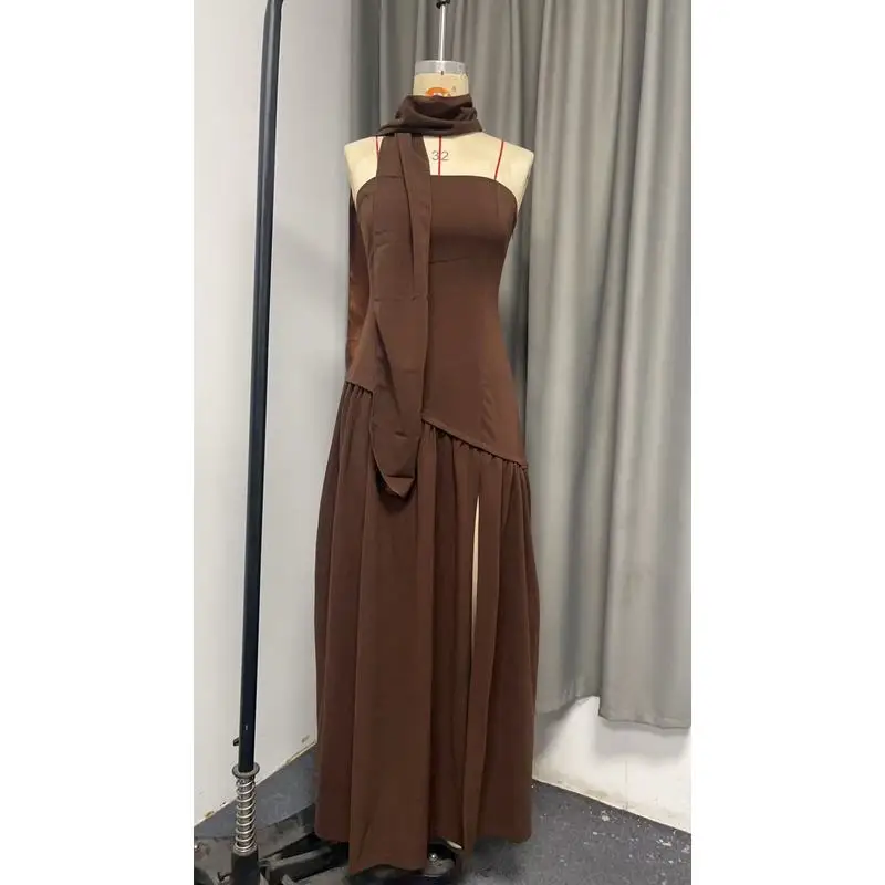 Abito lungo estivo da donna con spacco irregolare, elegante, a contrasto, con nastro sottile e lacci sul retro, senza spalline, novità