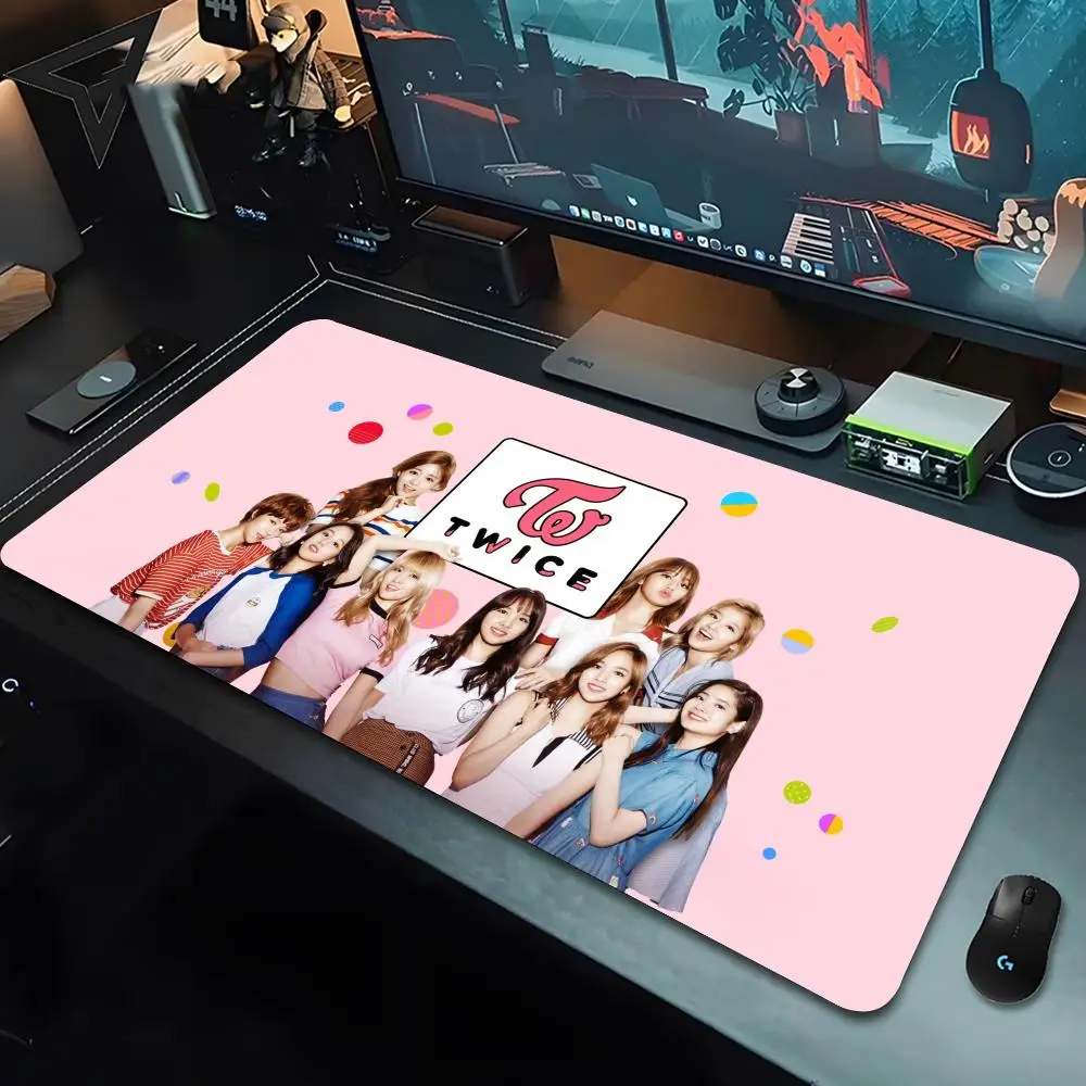 Alfombrilla de ratón Kpop Twice Kawaii de 80x40cm XL Lockedge, alfombrilla de escritorio para ordenador de oficina, teclado de mesa, alfombrilla Floral grande para ratón