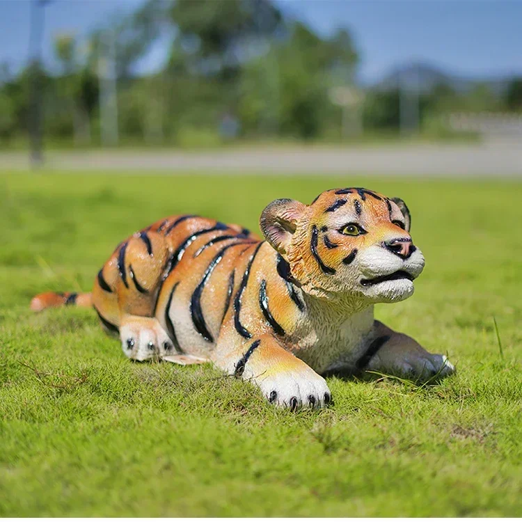 China Factory Life Size Fiberglass Lion Statue Resin Tiger Sculpture for birthday parties decor