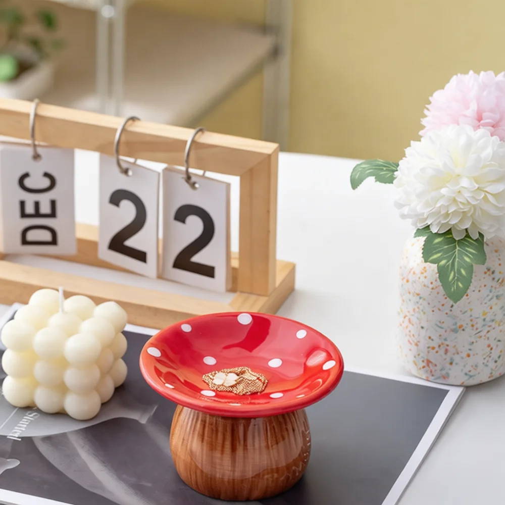 Creative Mushroom Ceramic Trinket Box Jewelry Storage Tray Aesthetic Ring Display Dish For Bedroom Desk Ornament