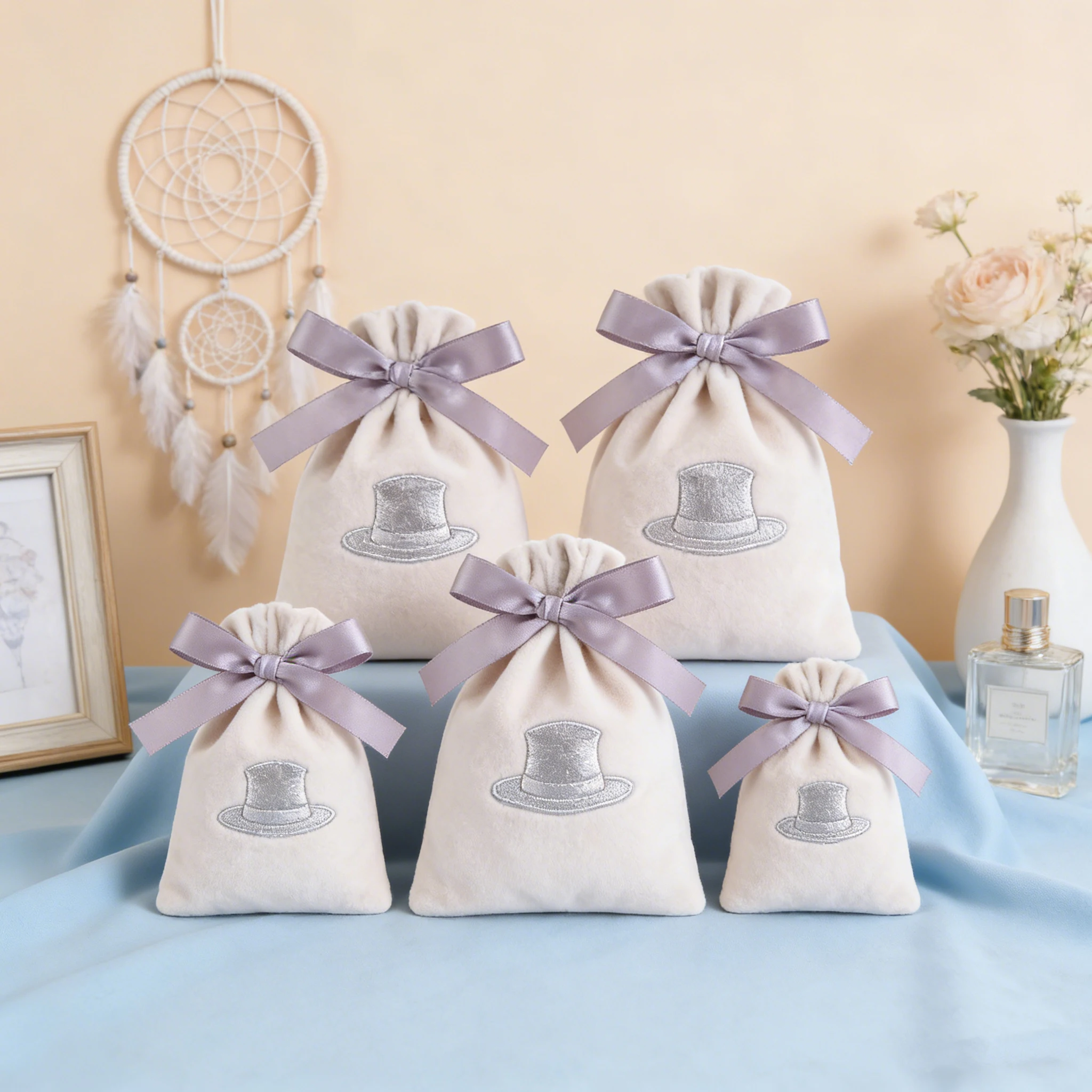 thickened-plush-fabric-bag-velvet-bundle-pocket-ring-earrings-necklace-jewelry-bag-with-ribbon-string-custom-logo-wedding-gift