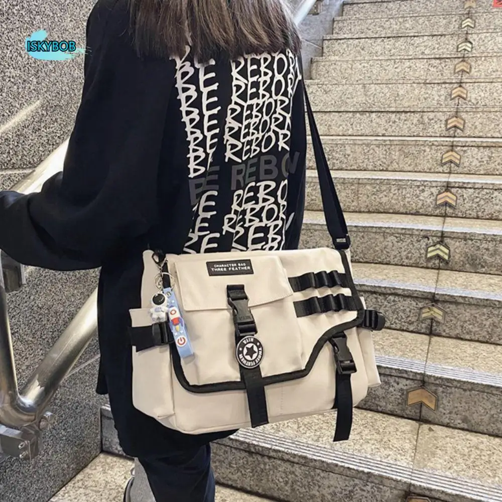 

Cool Harajuku Men Crossbody Bag Large Capacity Japanese Style Nylon Postman Bag with Pendant Square Casual Messenger Bag Boys