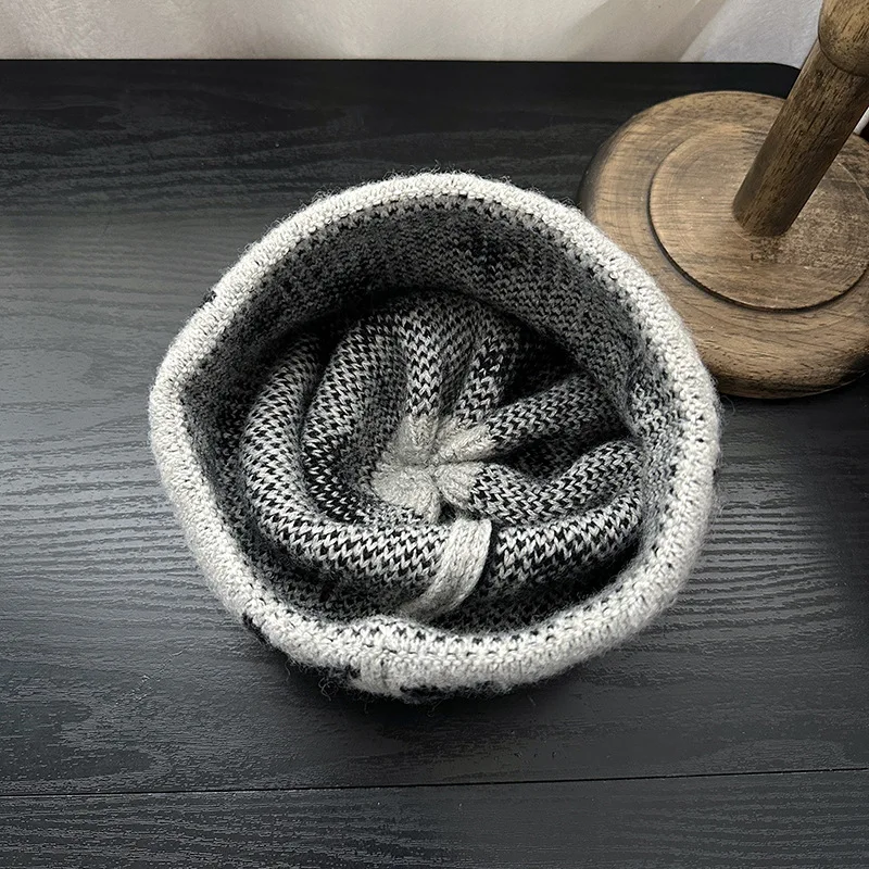 Neue Fünfzackiger Stern Farbblock-Jacquard-Strickmütze für Männer und Frauen, Wintermode im koreanischen Stil, Y2K warme Skull-Beanie-Mütze – Detail 7