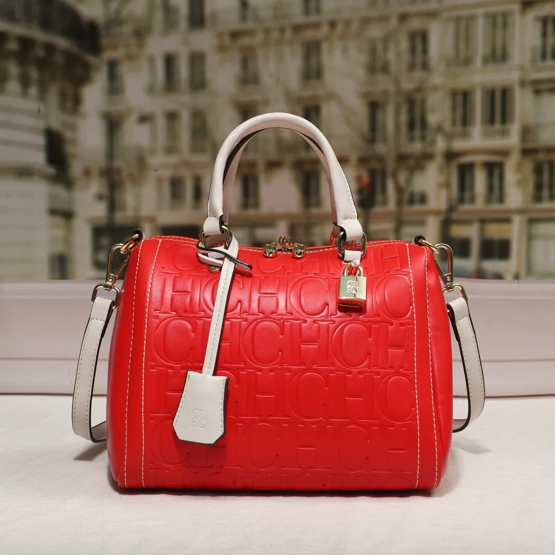 

2025 Elegant Classic Tote Handbag For Women Business Leisure Large Capacity Minimalist Unique Trendy Design