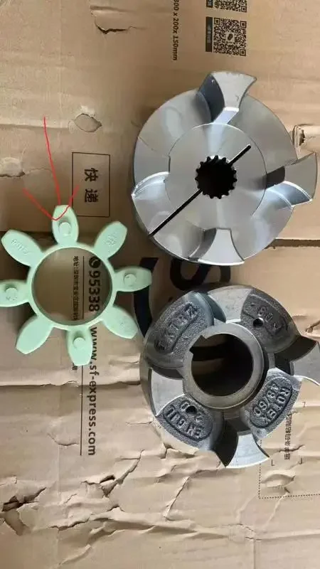 05615055 Raccord de pièces de rechange