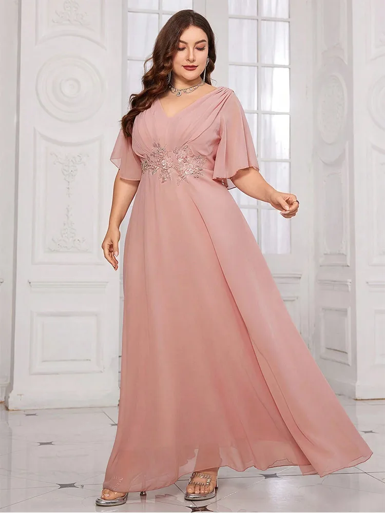 

Plus Size V Neck Pink Pleated Floor Floor Bridesmaid Evening Dress 4XL 5XL Big Size Marriage Plus Size Short Sleeve Prom Dress