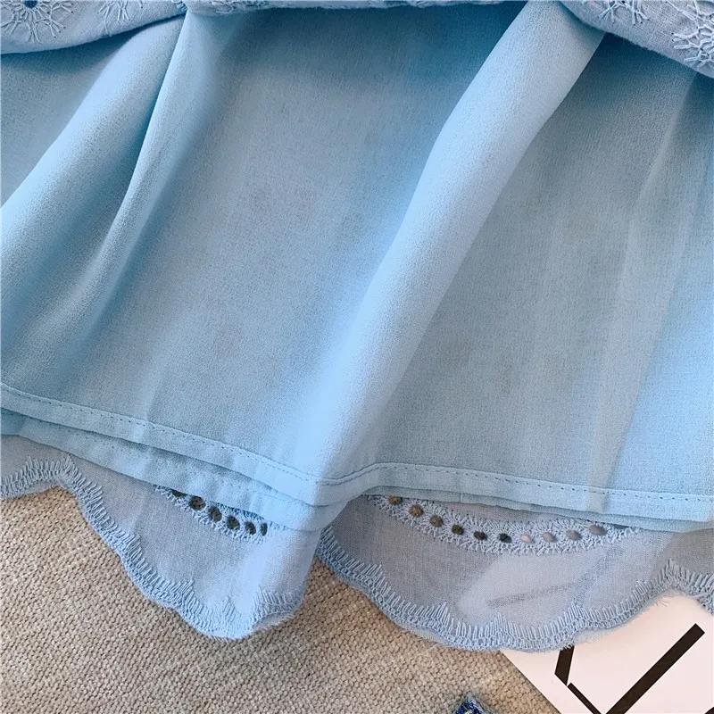 Zomer Franse Bloem Uitgehold Shirt Vierkante Hals Korte Mouwen Kant Vrouwen T-shirt Casual Mode Losse Effen Kleur Vrouwelijke Top