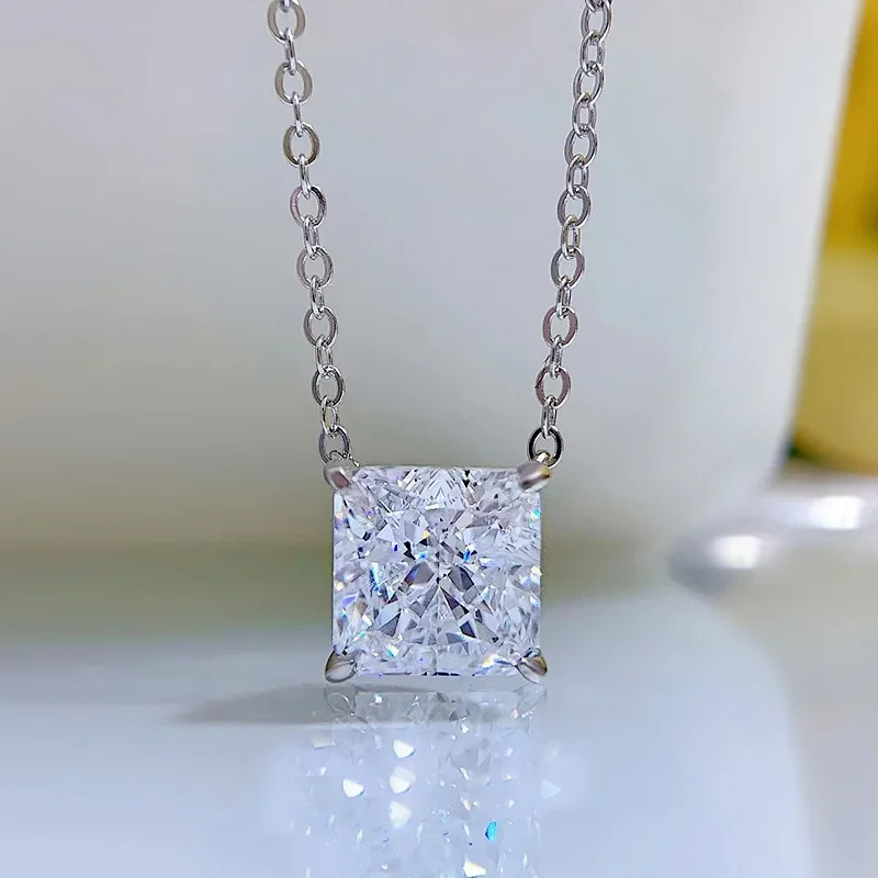 

Real 4 Carat D Color Moissanite Pendant Necklace 100% 925 Sterling Silver Sparkling Engagement Wedding Party Fine Jewelry