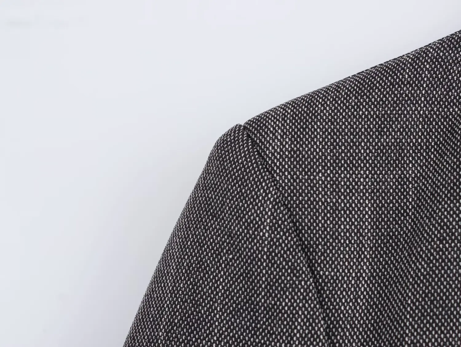 Cross-border early autumn new product temperament women's clothing with shoulder pads and double-breasted commuter style blazer