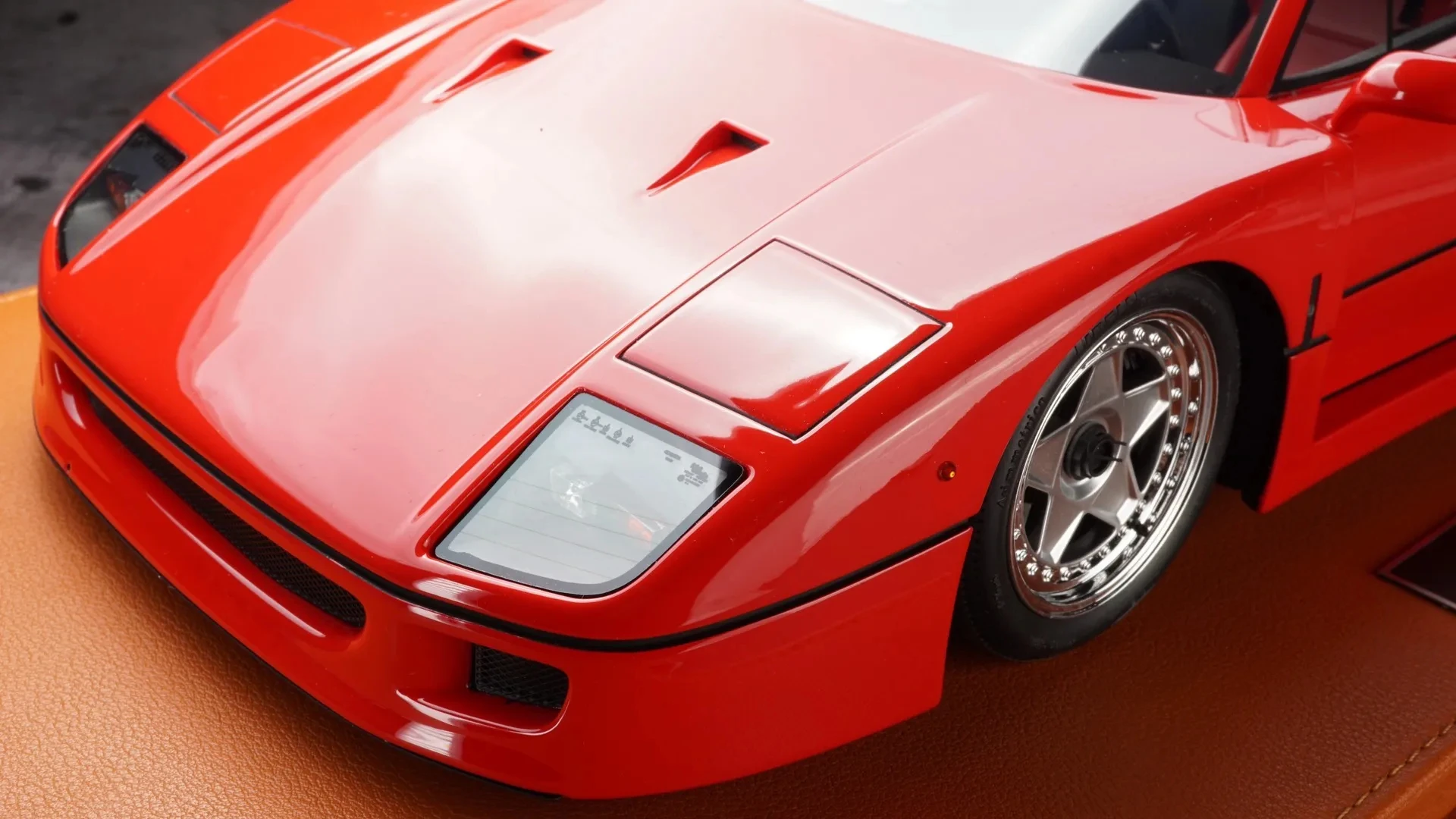 Topmarques Gp 1:12 F40 Red Limited to 500 Pieces Simulation Resin Static Car Model Toys Gift