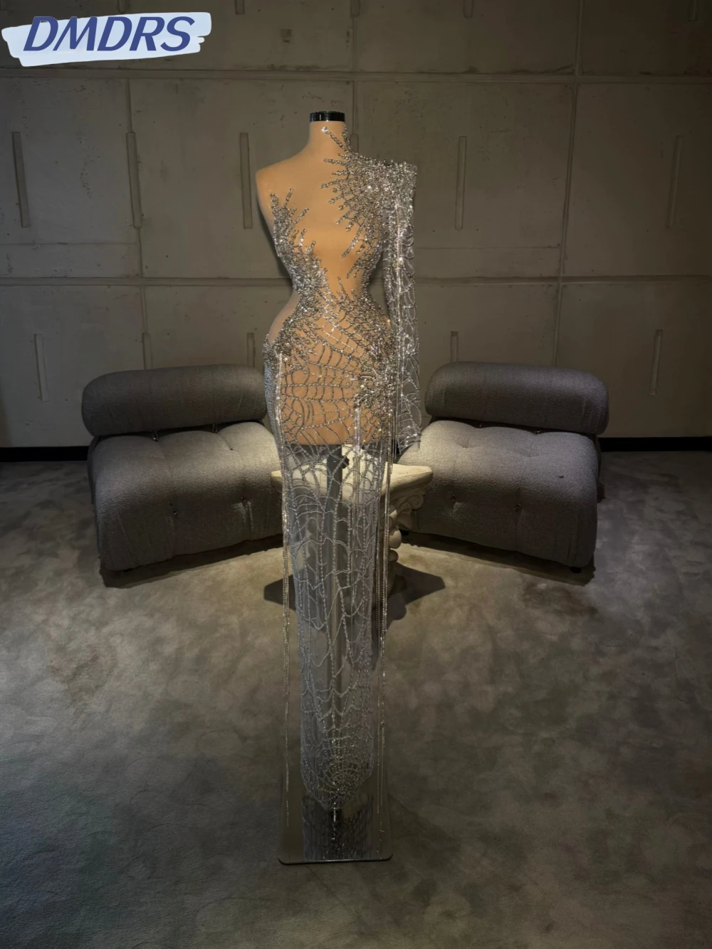 

Illusion Silver Beaded Crystal Evening Dress One Shoulder Long Sleeve Wedding Party Gown Customized Gorgeous Prom Dresses