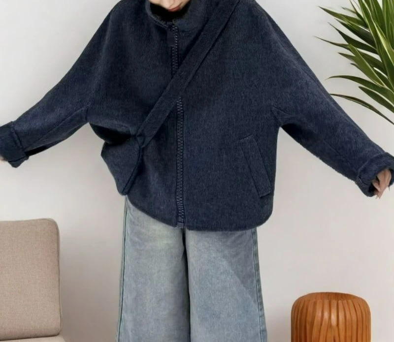 2026 Frühling und Herbst Neuer Temperamentvoller Rundhals-Doppelseitiger Wollmantel Damen Kurzer Vielseitiger Wollmantel