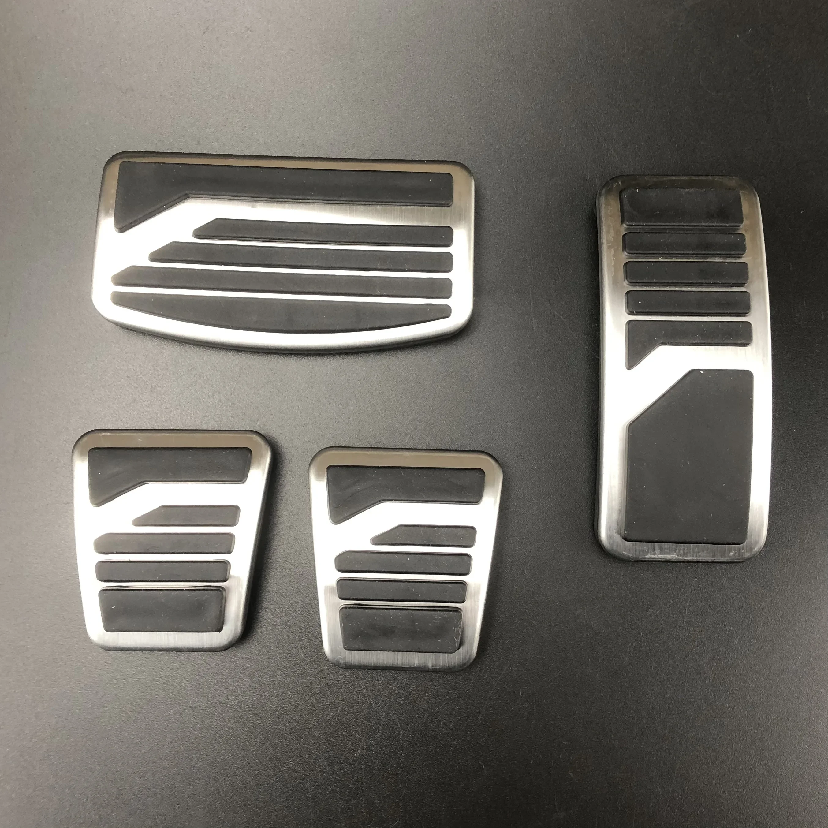 

For Mitsubishi Outlander EX ASX PAJERO LANCER Evolution Grandis Mirage L200 ECLIPSE Xpander Cross Car Gas clutch Brake Pedal