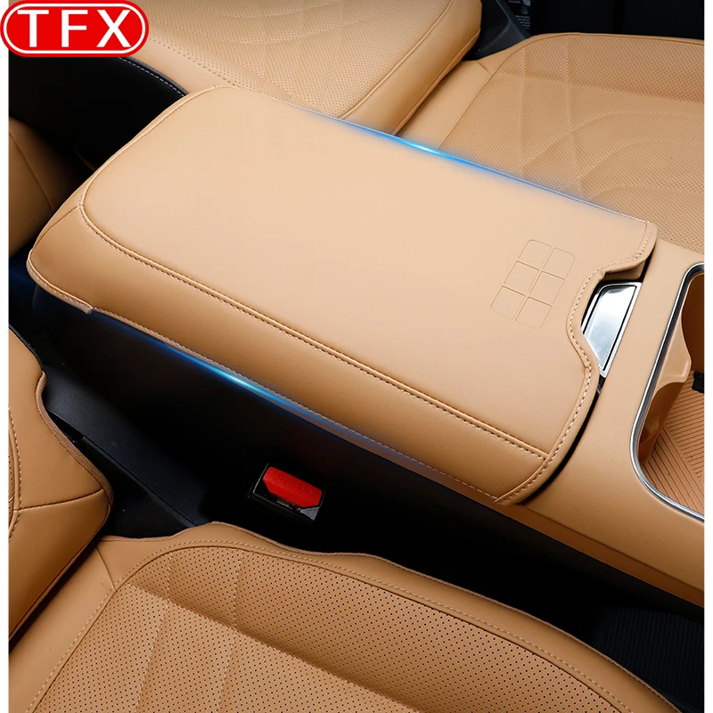 

For Geely Galaxy Starship 7 EM-i 2024 2025 Car Armrest Box Cover Interior Center Console Armrest Protective Cover Accessories