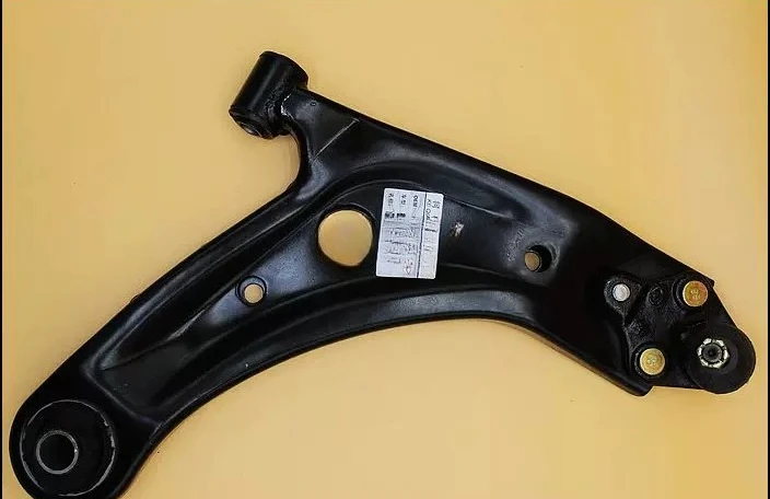 For Greatwall C30 Tengyi C30 Voleex C20 Front Lower Swing Arm Assembly Lower Limb Arm Suspension Triangle Arm Left Right