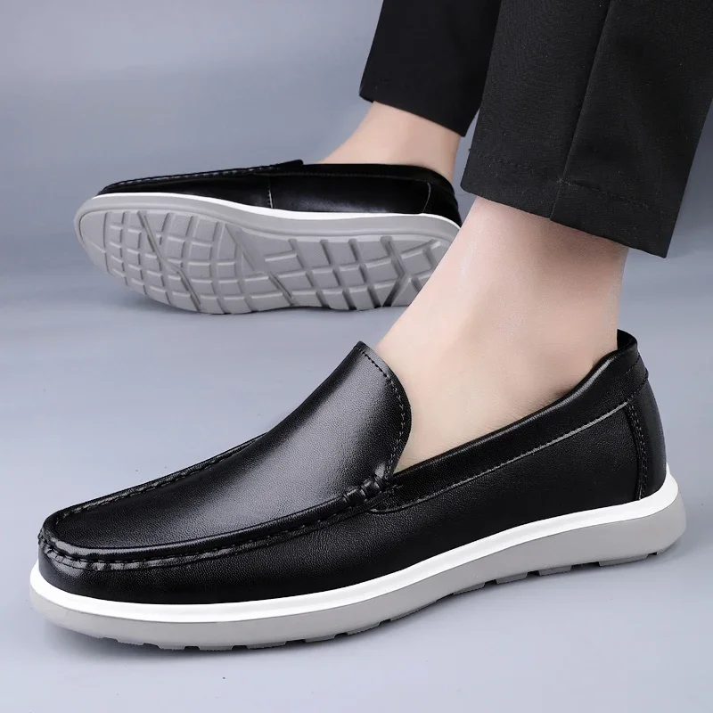 

Spring Black Soft Soles Loafers Genuine Leather Casual Shoes Comfortable Male British Style Business Shoes Slip on Driving Flats