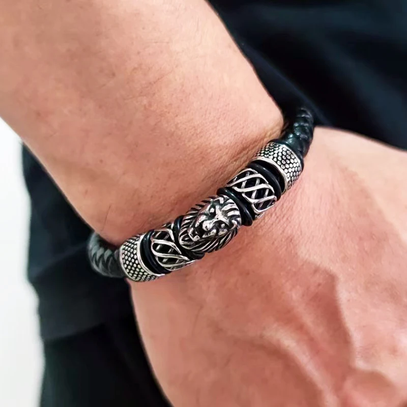 

Black Braided Leather Bracelet Men Lion Bracelet Stainless Steel Magnetic Clasp Male Bracelet Punk Jewelry Accessories SP0072