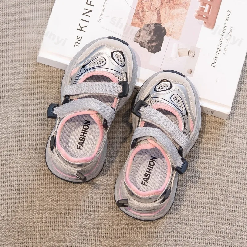 

Children Hollow Fashion Sandals Summer of 2025 New Thick Sole Breathable Mesh Lightweight Sports Casual Daily Platform Sneakers