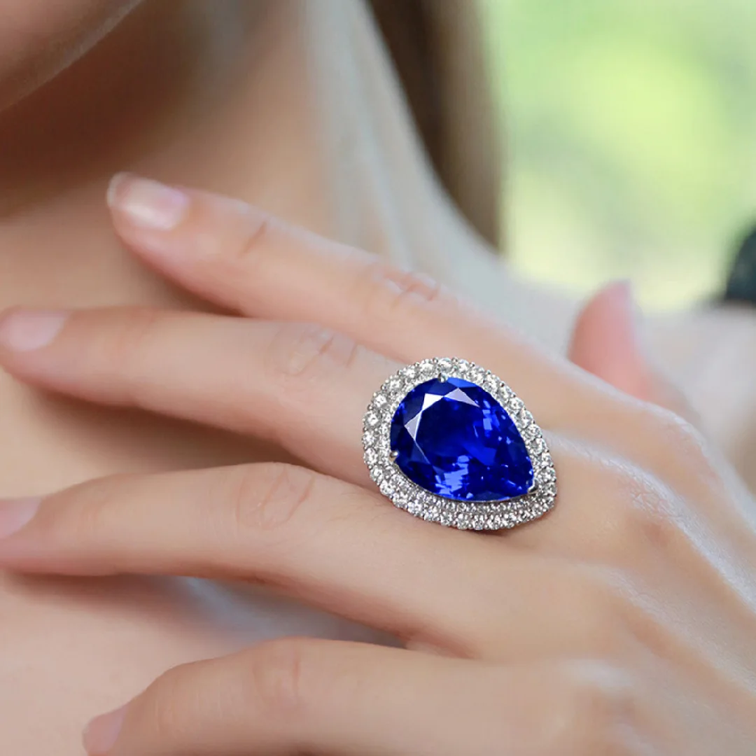 High End Design Blue Gemstone Water Droplet Rings for Women Luxury and Exquisite Ring Adjustable Wedding Jewelry Accessories