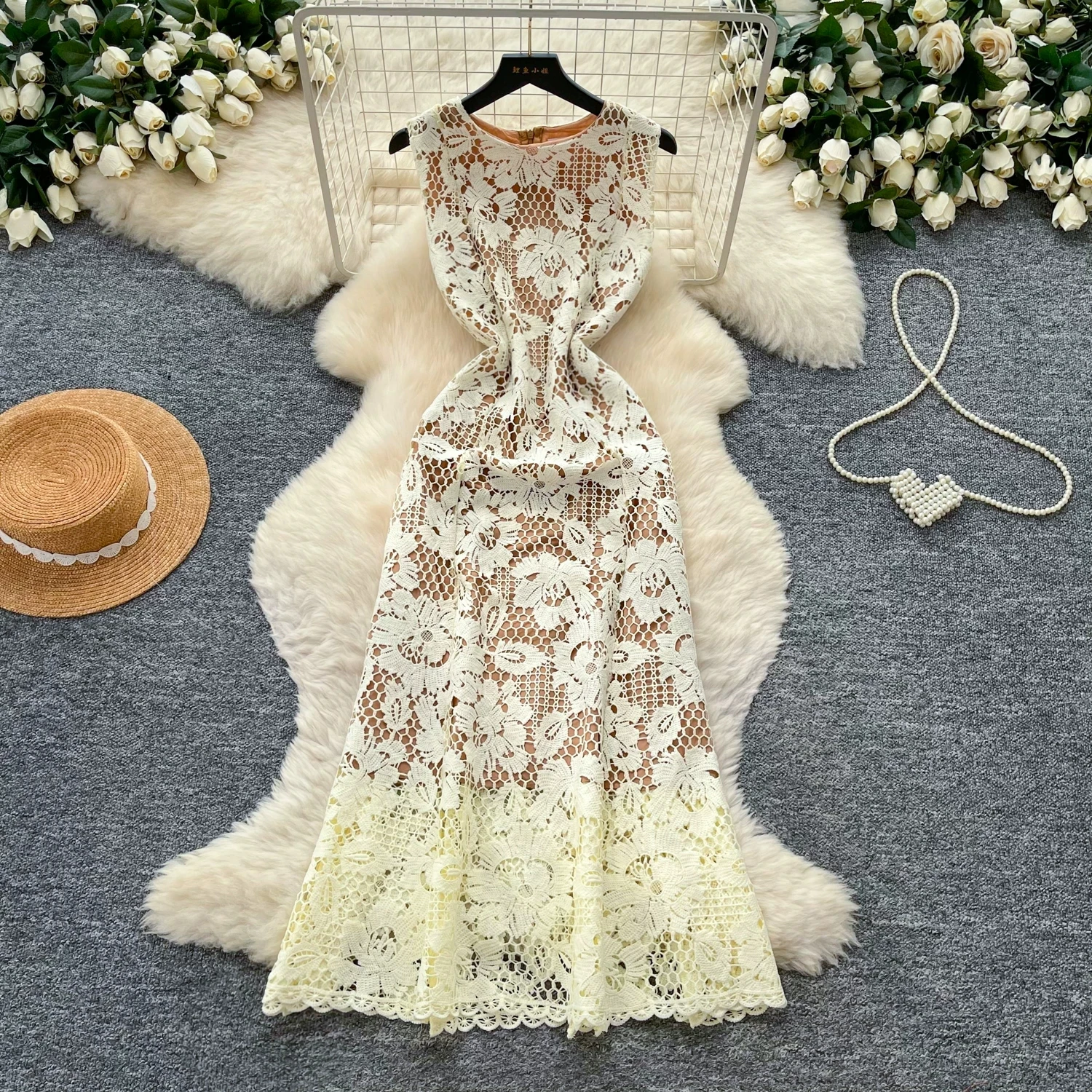 

Women Sleeveless Floral Crochet Lace Midi Dress O-Neck Hollow Out Fit And Knee Length Elegant Wedding Guest Party Cocktail Dress