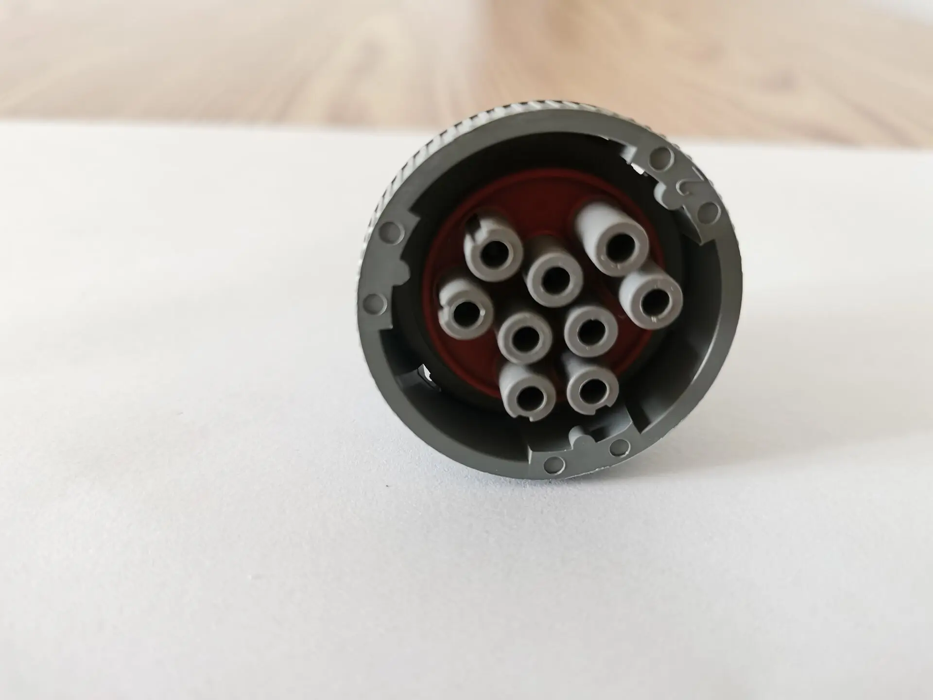 1Sets 9 Pin HD16-9-16S 3163981 Original Authentic Deutsch Wiring Plug Female Waterproof Gray Connector Socket