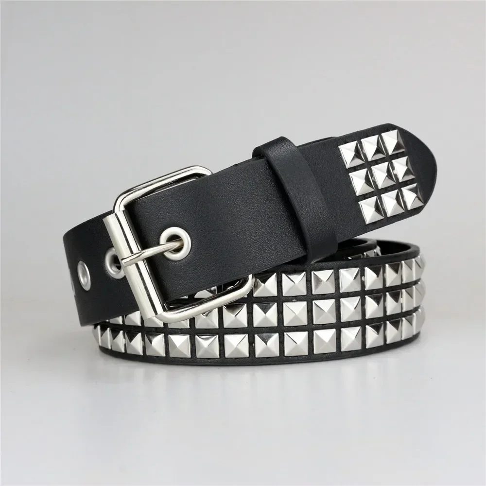 2024 New Square Bead Rivet Belt Metal Pyramid Belt for Men and Women Punk Hardware Women Jeans Belt Fashion Designer Woman Belts