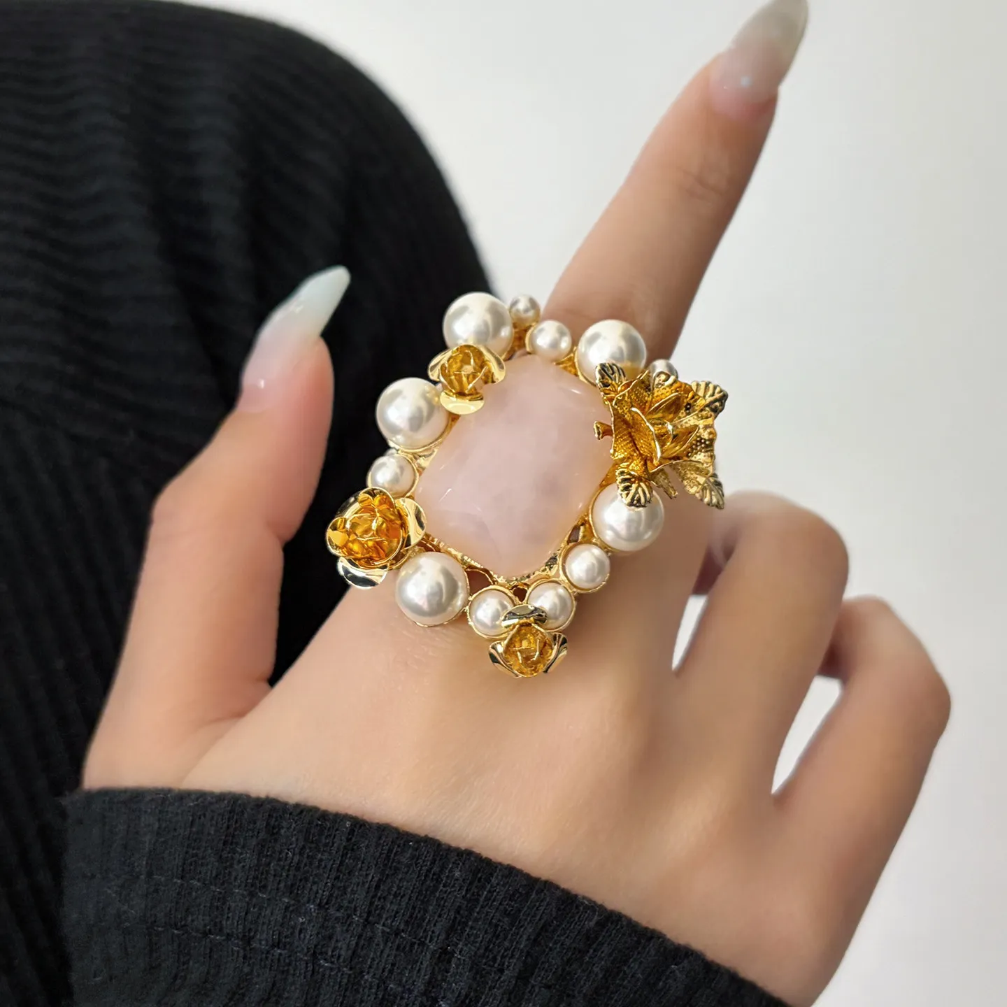 Retro Style large Pink Stone Ring for women imitation pearl Gold plated jewelry Work Commute and Casual Use