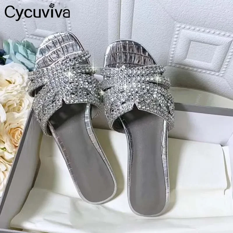 2024 Designer Laides Split Toe Summer Flat Black Slippers Bling Bling Crystal Beach Shoes Casual Flip Flops Leather Slides Shoes