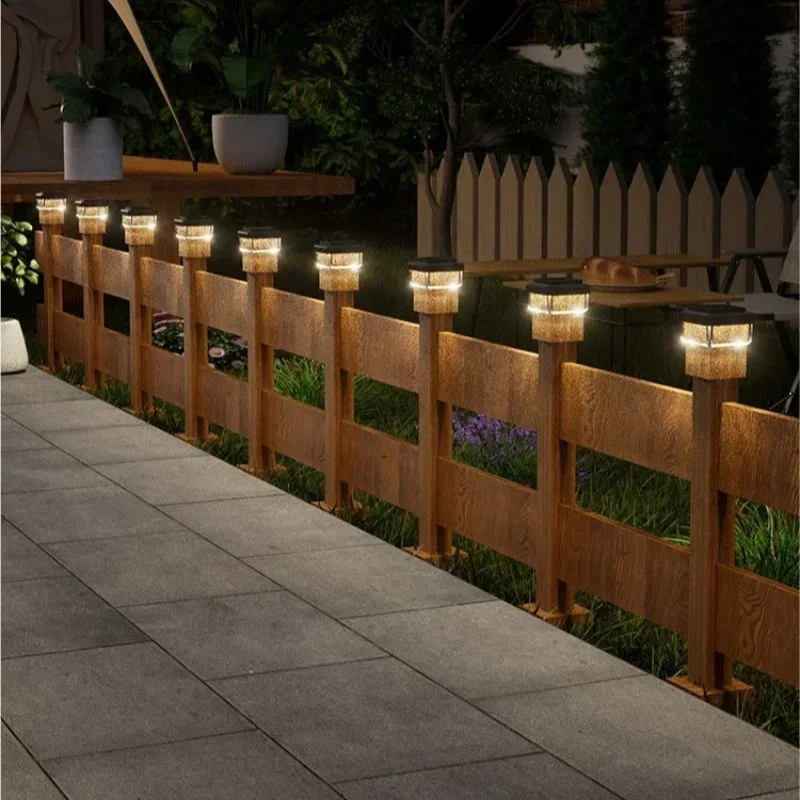 IP65 Waterproof Solar LED Post Cap Light for Outdoor Fence Deck Garden Landscape Pathway Lighting Solution Auto Brightness