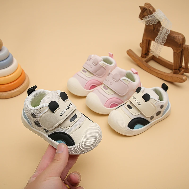 

Baby Walking Shoes Autumn New Style Girls RetroStyle Soft Sole Non Slip Casual Shoes Boys BreathableVersatile Forrest Gump Shoes