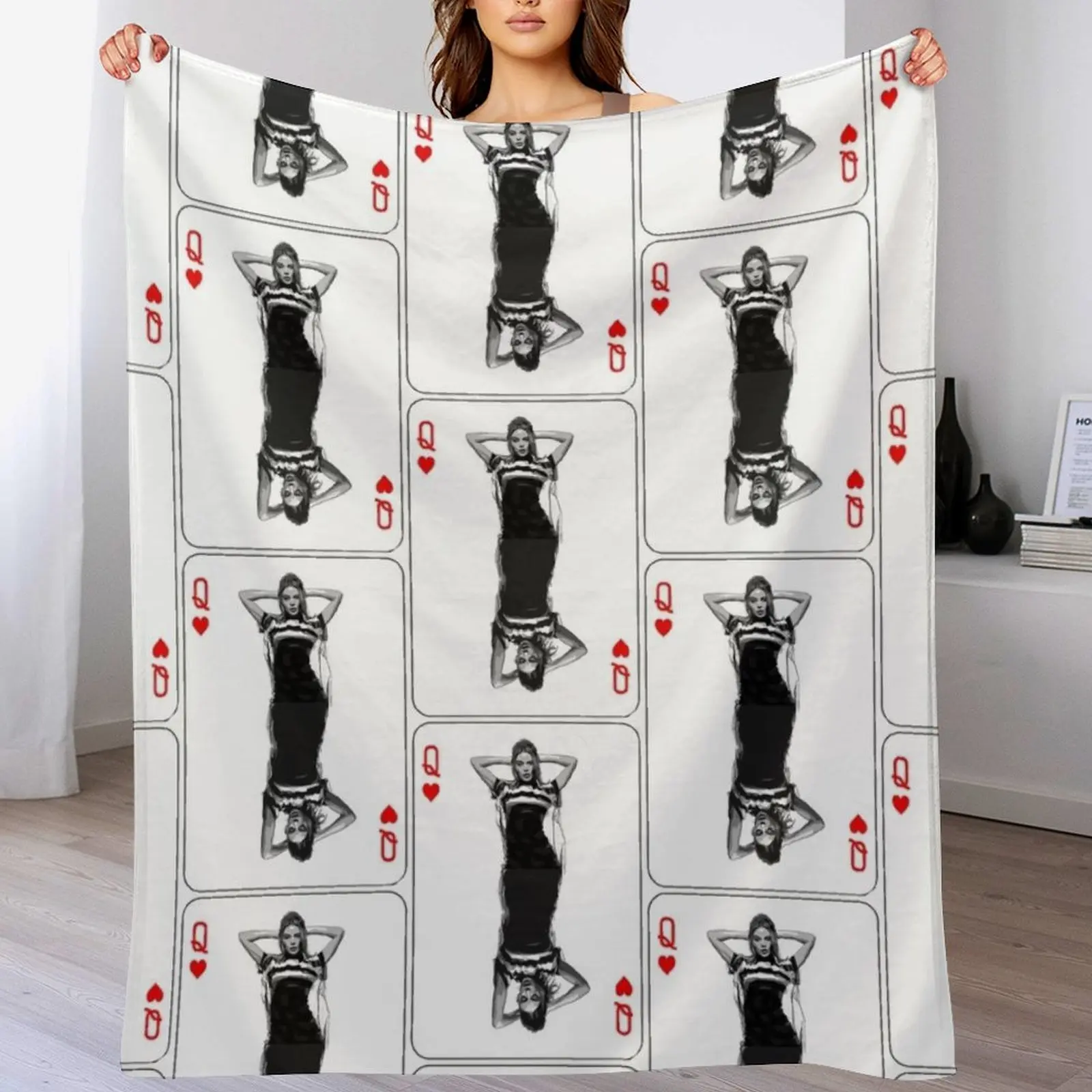 Kylie Minogue - The Queen Of Hearts Throw Blanket Soft Big Nap Bed covers Blankets