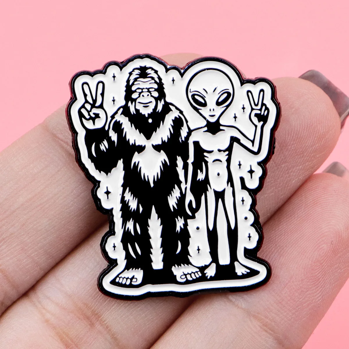 Alien Peace Enamel Pin Cartoon Monster Brooch Pines Lapel Pins Badge on Backpack Clothing Accessories Funny Jewelry Friends Gift