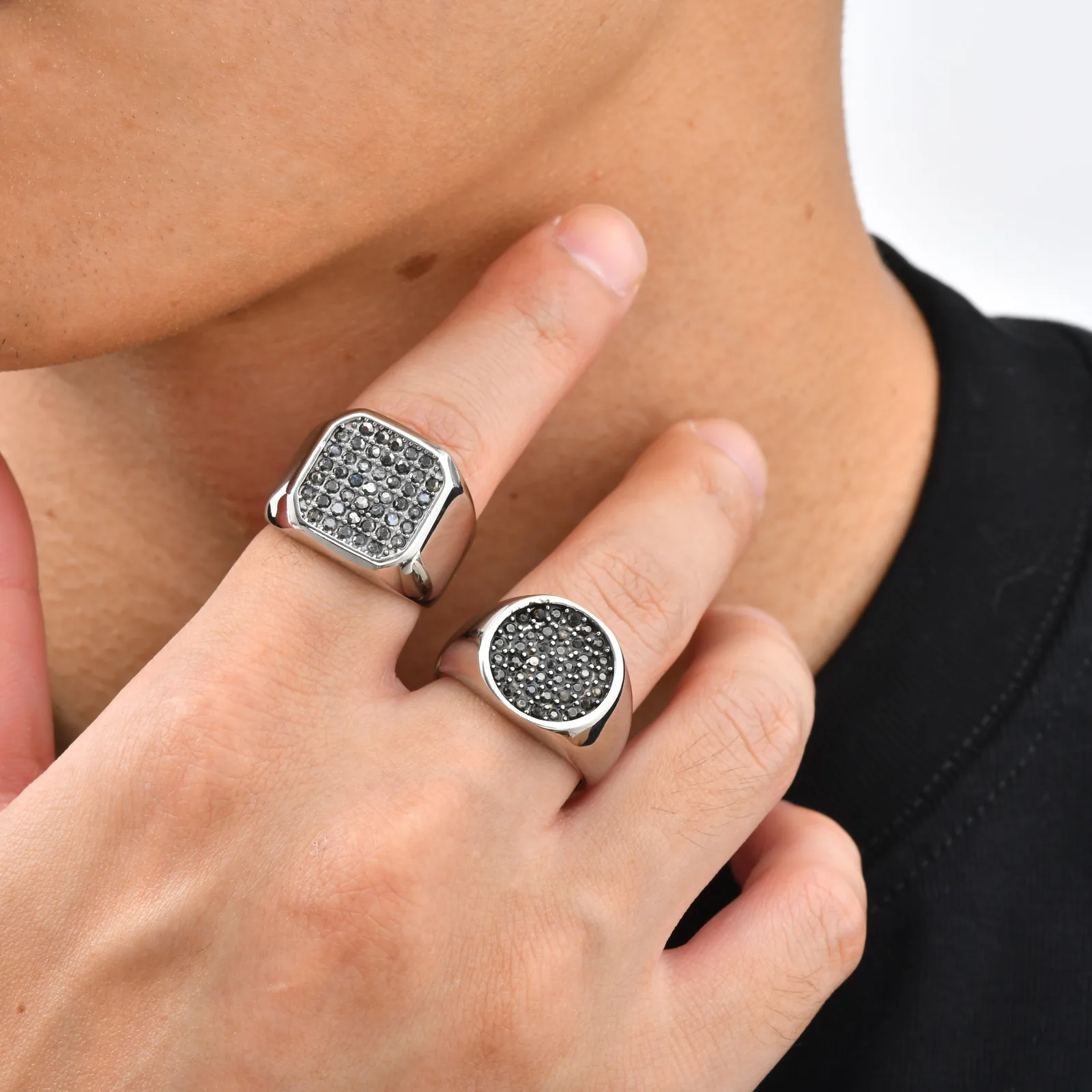 Schwarzer Zirkon-Siegelring für Männer und Jungen, wasserdichter Statement-Ring aus Edelstahl, Punk-Hip-Hop-Schmuck, Geburtstagsgeschenk – Detail 6