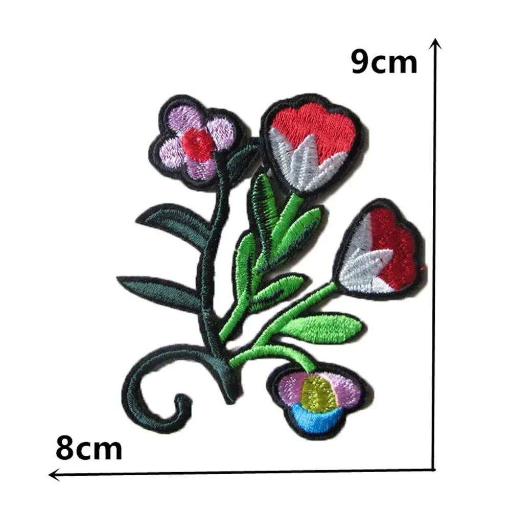 Sprzedaż hurtowa 1-częściowy wzór haftu kwiatowego Klej topliwy do prasowania naprawa szycia dekoracja kolokacja naszywka na ubrania