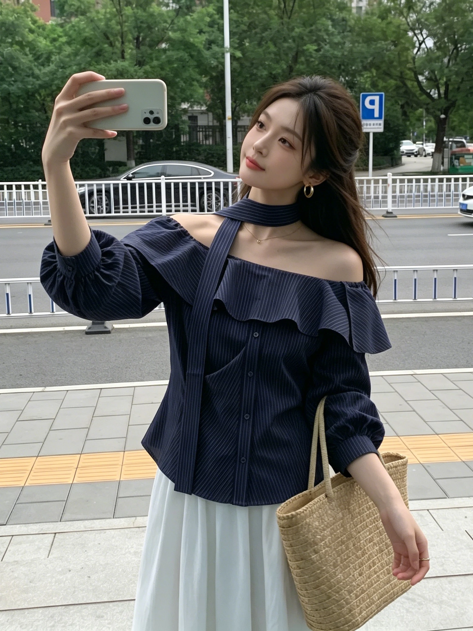 

Elegant Light Sweet Style Dark Blue Stripe Trimmed Blouse Shoulder Bared One-Shoulder Design Commute Friendly Korean Fashion