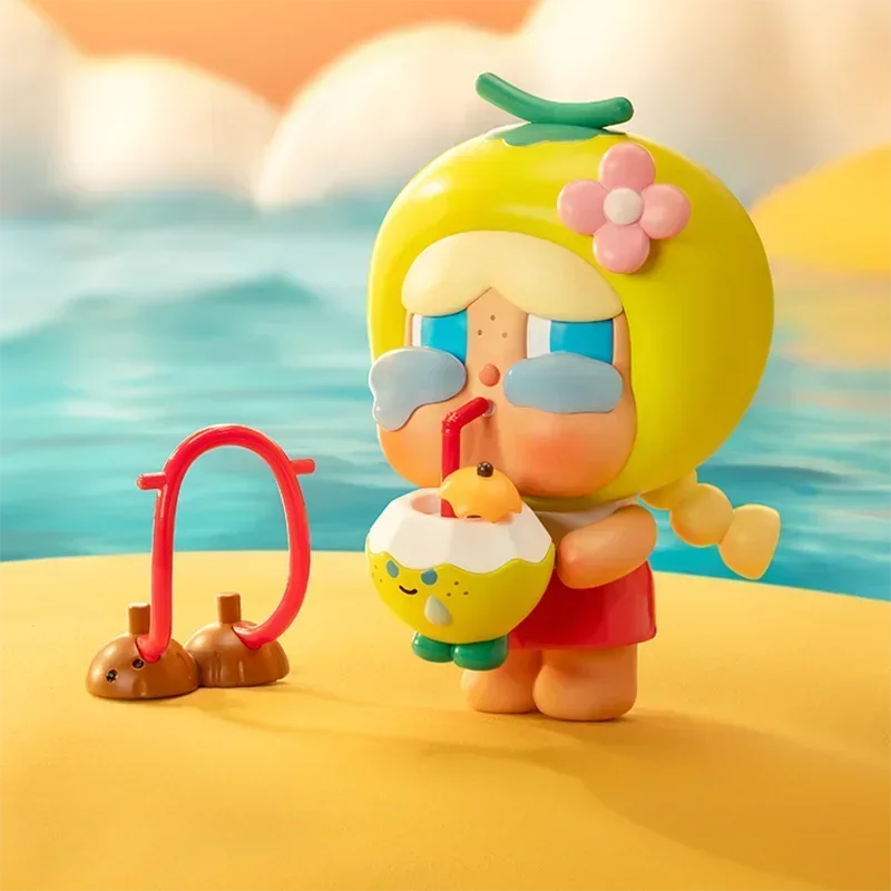 شخصية الرسوم المتحركة POP MART Crybaby باللون الأخضر الجوزي - مجموعة صندوق أعمى من سلسلة الدمى اللطيفة، حقيبة تخمين لعبة البطاقات المعلقة