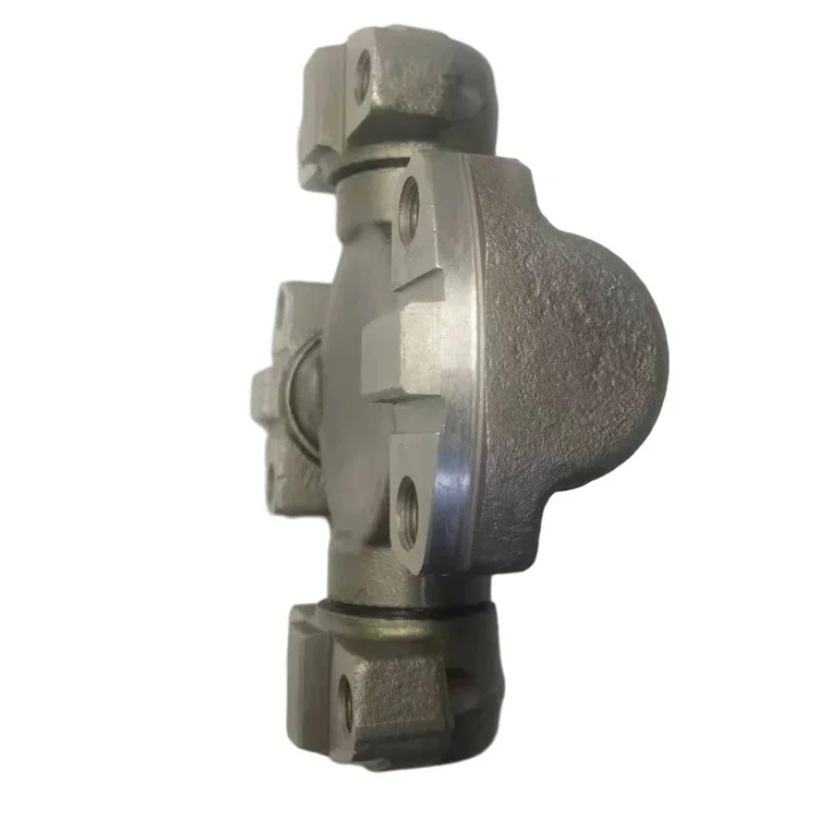 Universal Joint Cross 1373001001 GUIS67 with All Accessories Parts Widely Use in Heavy Truck Two Rear Differential