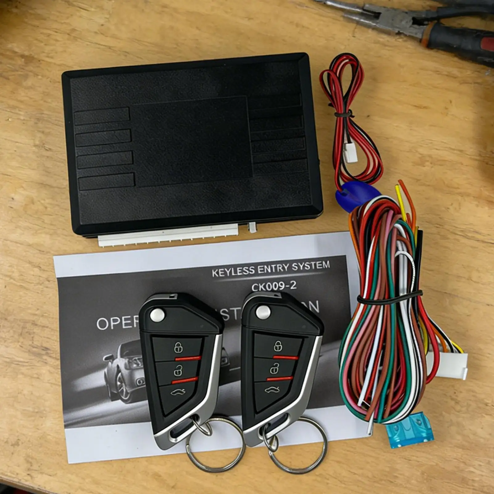 

Car Keyless Entry System 24V Anti-Theft Device Door Lock Keyless Entry System For Automotive SUV Truck Parking Lot