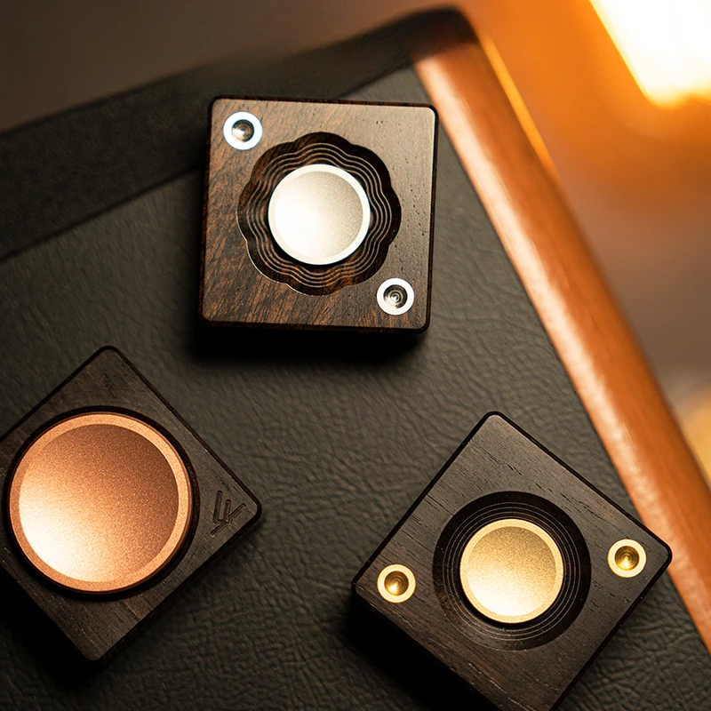 Fangwu EDC Mechanische Gyro Rotor Ratel Munt Vingertop Metaal Zwart Technologie Decompressie Desktop Speelgoed Cadeau