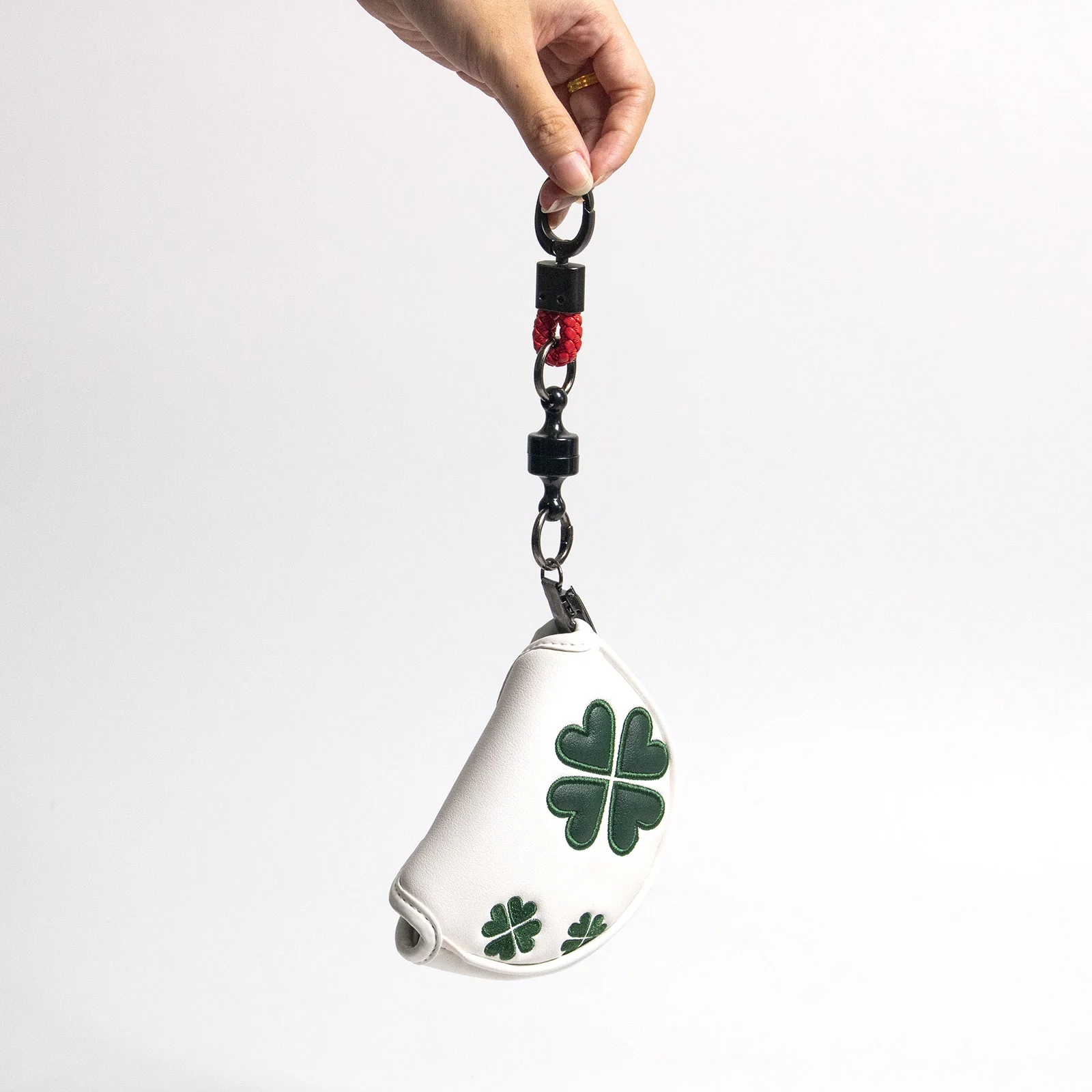 Golf Magnetic Putter Keeper Cover Clamp Holder Golf Accessory Keyring