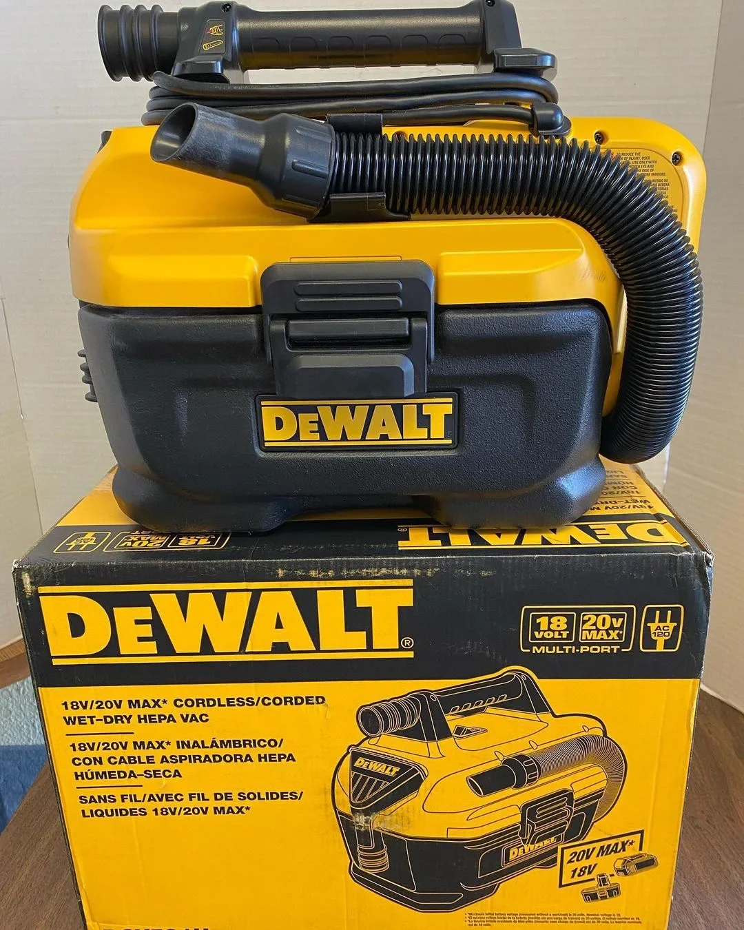 

Беспроводной/проводной пылесос DeWALT DCV581H, 18 в/20 в, 110 В