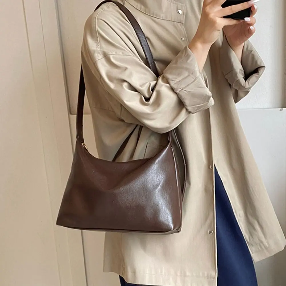 

Elegant Soft Leather Tote Bag Lightweight Large Capacity Commuting Shoulder Bag Solid Color Zipper Vintage Underarm Bag Shopping