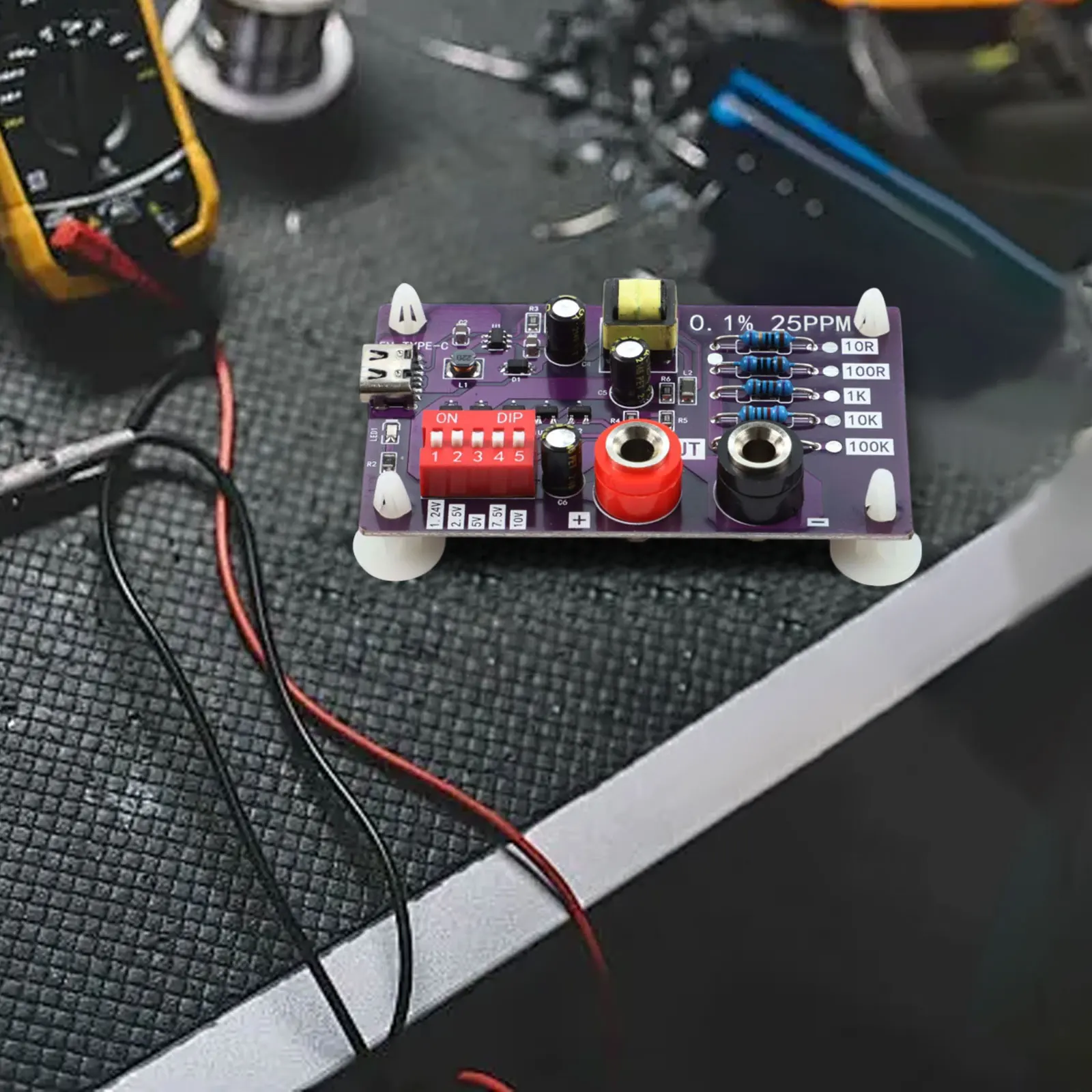 

Цифровой мультиметр с эталонным напряжением AD585, рабочее среда 16-30 В, питание Type-C, без батареи