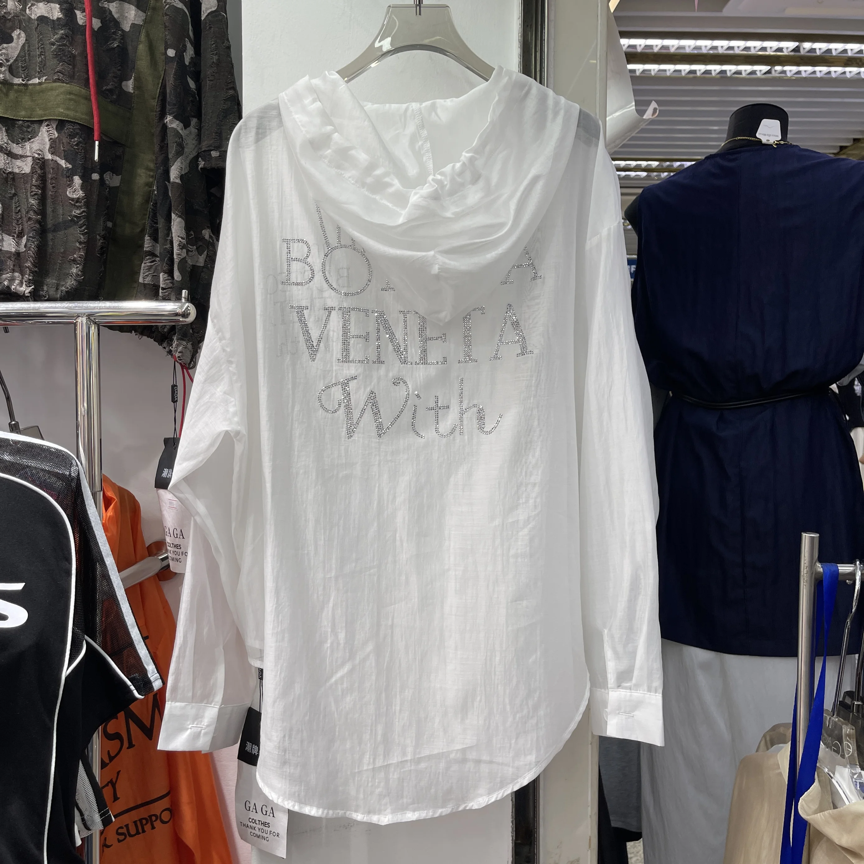 2025 Summer New Trendy Brand Heavy Industry Hot Diamond Letter Hooded Sunscreen Clothes Women's Loose and Thin Versatile Top
