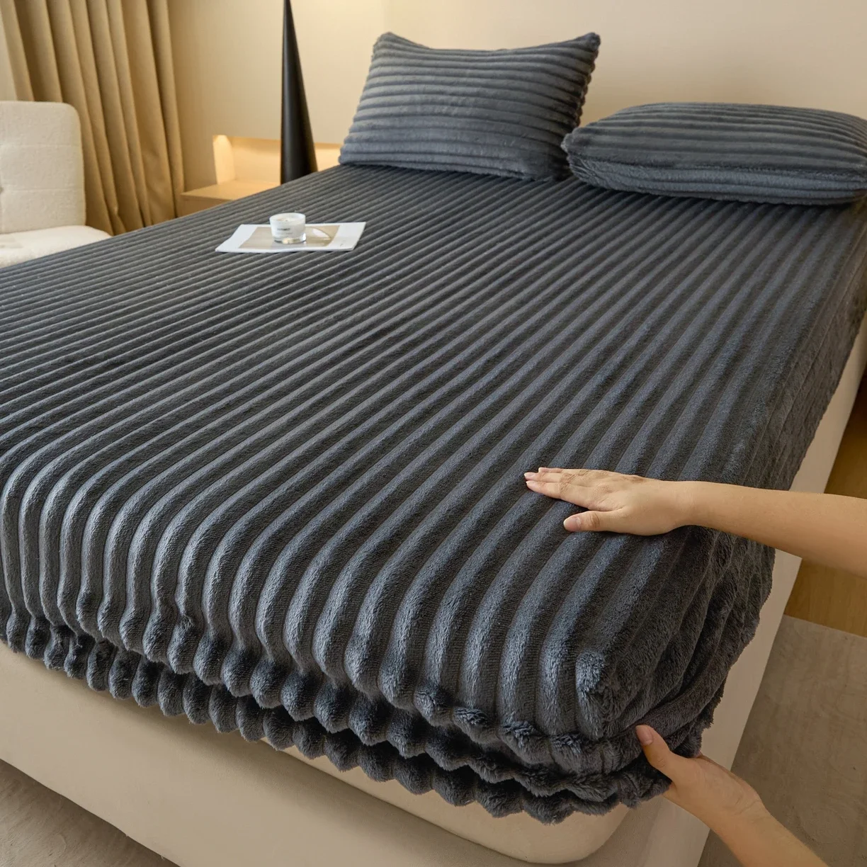 A Pure White Single Bed Hat with A Large Drawstring in 2025  Autumn and Winter Thickened Warm Mattress Cover with Rabbit Plush