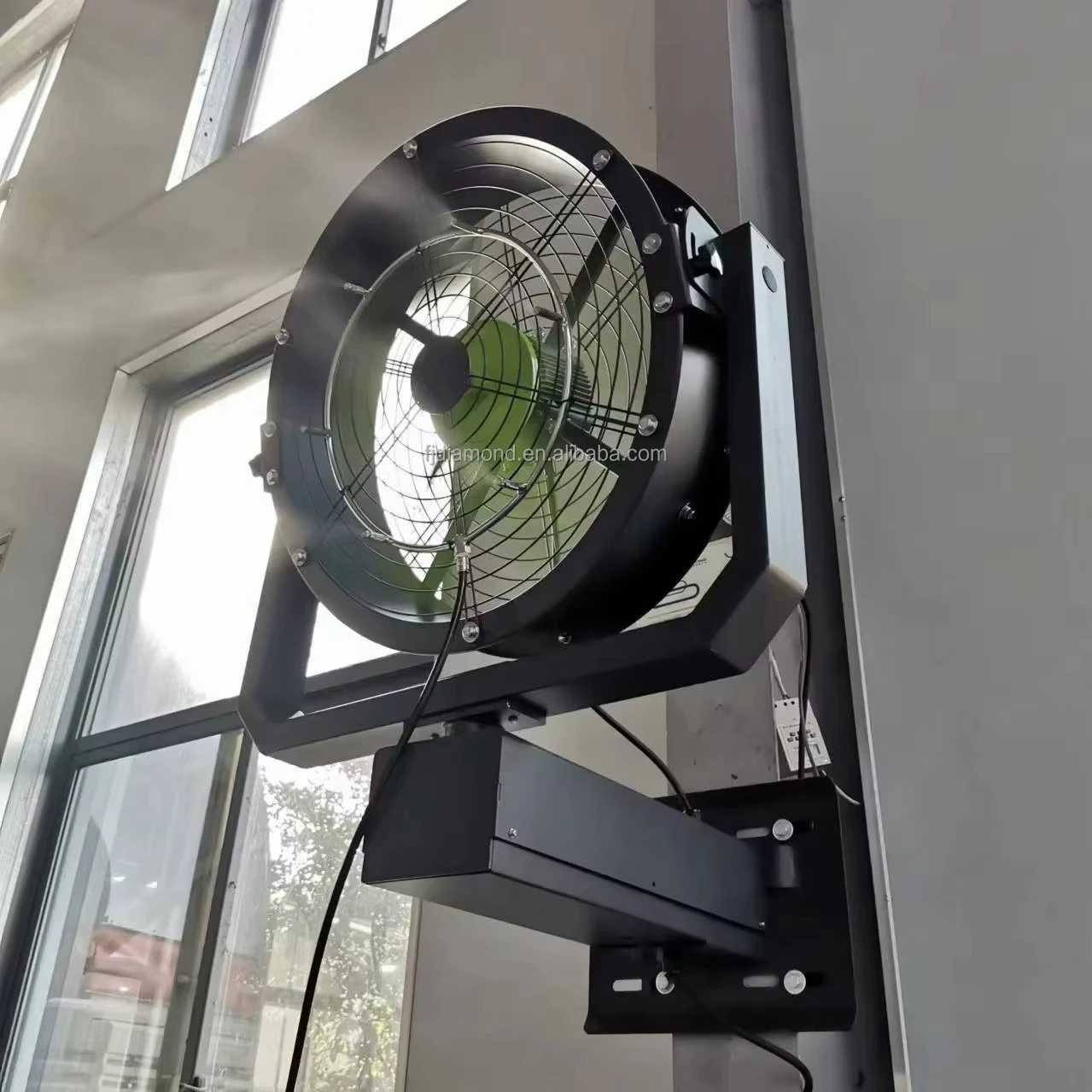220V Ip65 Wall Mounted Mist Fan Industrial Heavy Duty Outdoor Cooling Water Sprayer High Airflow Ventilation Device