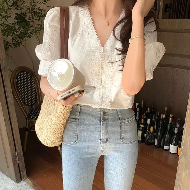 

Women's White Eyelet Embroidered Blouse V Neck Puff Sleeve Short Sleeve Casual Summer Top