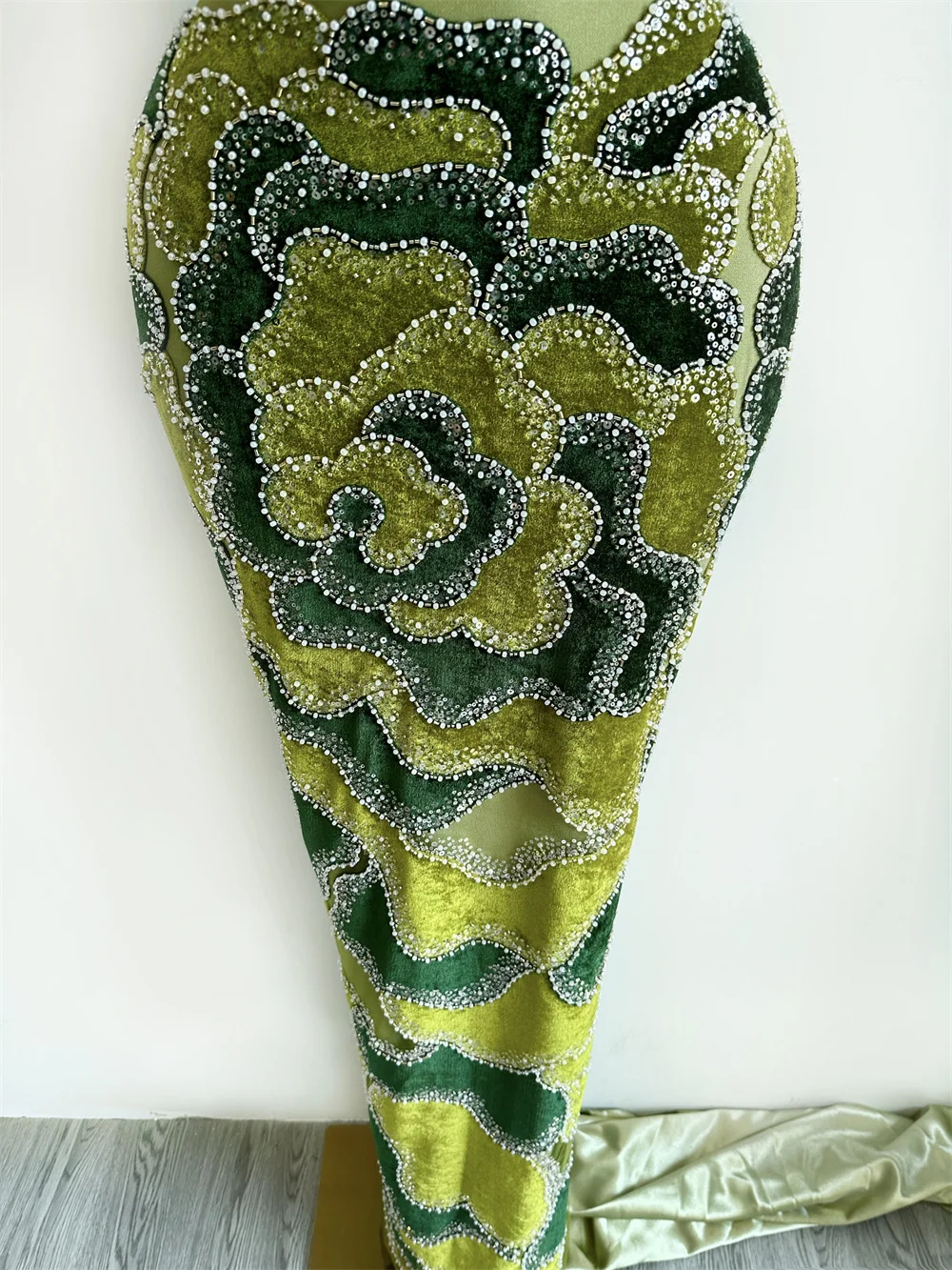 النيجيري الفاخرة الترتر المخملية أقمشة الدانتيل 2025 جودة عالية الخرز الأفريقي أقمشة الدانتيل الفرنسية للنساء فساتين حفلات الزفاف