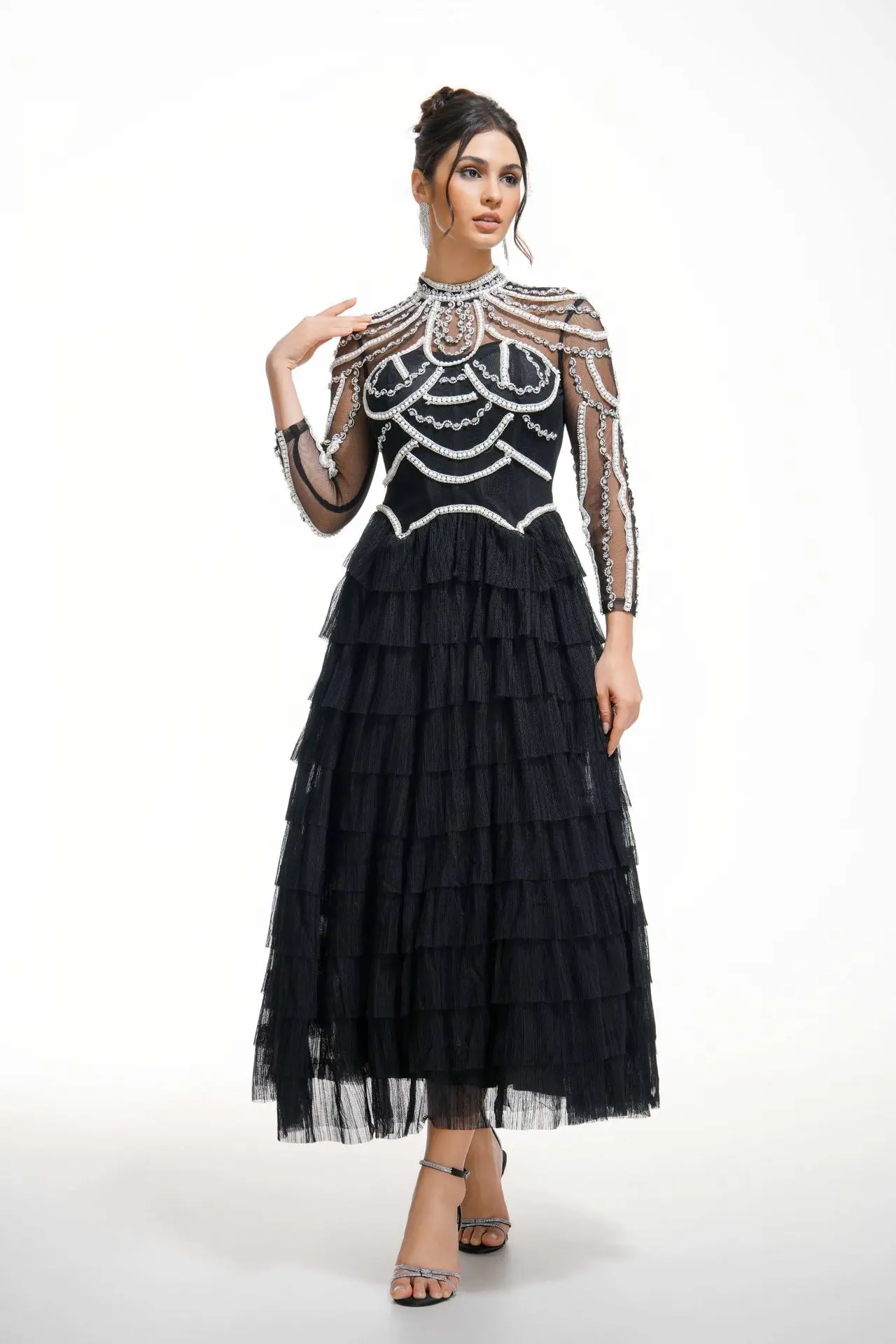 새로운 럭셔리 비즈 장식 섹시 시스루 드레스 퍼프 스커트 하이 패션 디자인 파티 가운